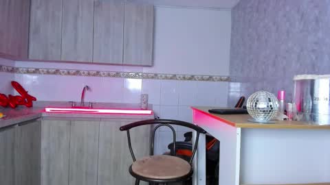 Tom Rider online show from September 2025 10:43:01 PM