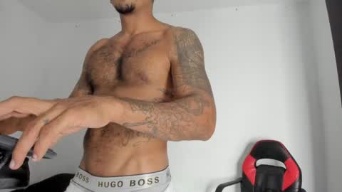 Snapshot of leonidas1195 chatting on April 2026 10:58:02 PM leonidas1.1 online show from April 2026 10:58:02 PM