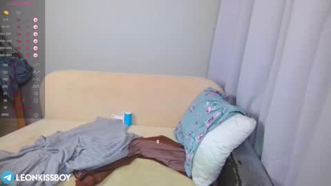leonkissboy online show from April 2026 01:41:01 PM