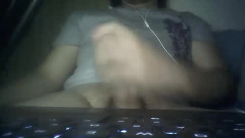 leoonel_95 online show from April 2026 03:48:01 AM