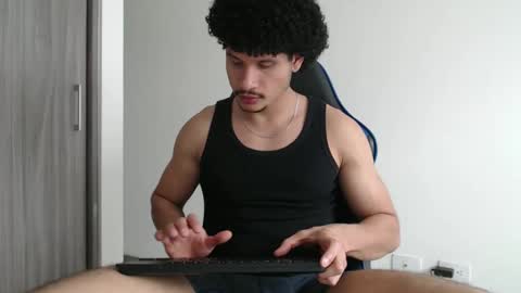 leostorm25 online show from October 2025 06:17:01 PM