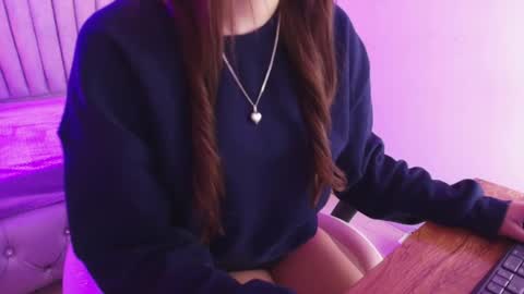 Snapshot of leri_rose_ chatting on May 2026 12:10:01 PM online show from May 2026 12:10:01 PM