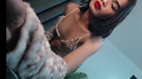 Snapshot of lesi_trisha chatting on February 2025 07:34:01 AM Trisha18 online show from February 2025 07:34:01 AM