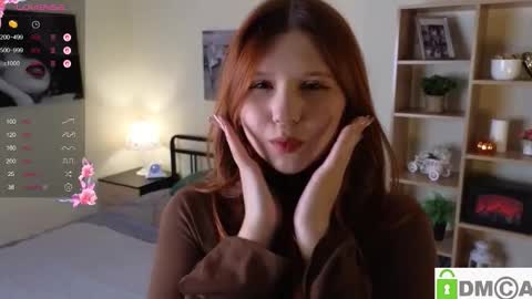 Tracy online show from November 2025 06:21:02 PM