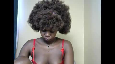 leslie online show from March 2025 01:04:01 PM