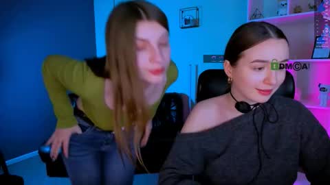 leslie_bird online show from February 2026 09:56:02 AM