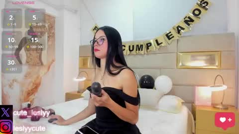 lesly_cutee online show from May 2026 12:48:01 PM