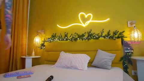 Lessy online show from November 2025 03:20:01 AM