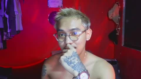 lesteryooo online show from April 2026 01:41:01 PM