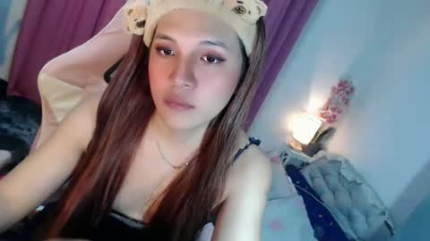 Snapshot of letsplaybaby_ chatting on March 2026 02:50:02 AM gene online show from March 2026 02:50:02 AM