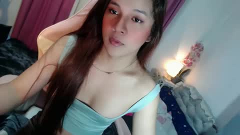 Snapshot of letsplaybaby_ chatting on March 2026 03:12:02 AM gene online show from March 2026 03:12:02 AM