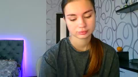 Snapshot of lette_emily chatting on October 2025 06:14:02 AM Emily online show from October 2025 06:14:02 AM