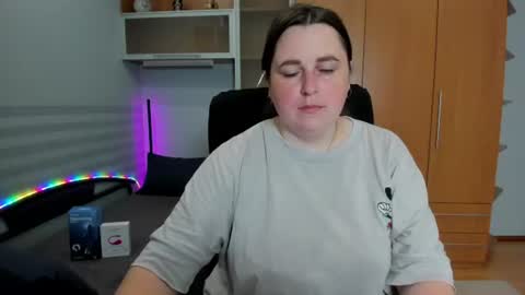 Naomi online show from June 2026 06:14:01 AM