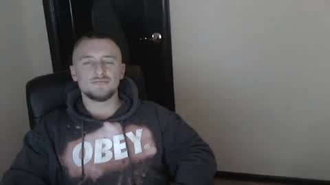 lev1ngston online show from January 2025 03:51:02 PM