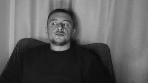 lev1ngston online show from February 2026 08:14:01 PM