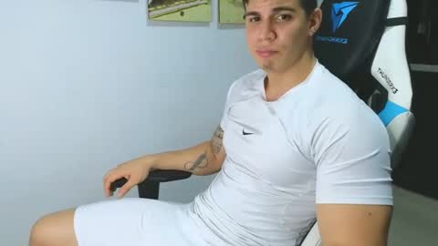 Snapshot of levelingg chatting on February 2025 02:19:01 AM levelingg online show from February 2025 02:19:01 AM