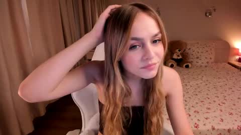 Snapshot of leviavillat chatting on May 2026 11:07:01 AM Rita online show from May 2026 11:07:01 AM
