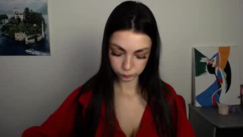 Alexia online show from December 2025 12:32:01 PM