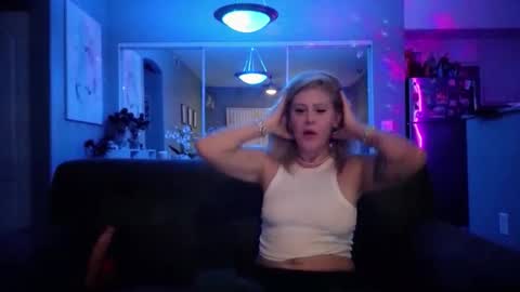 Lexi online show from November 2025 03:49:02 AM