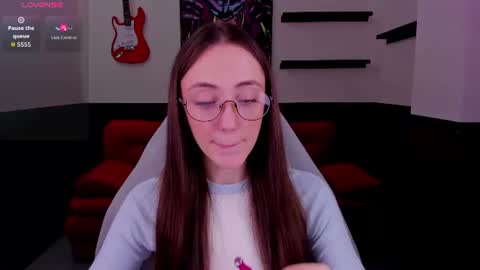 Snapshot of lexi_split chatting on June 2026 01:47:02 AM Lexi GTM2 MonWedThurSatSun 1000am-400pm online show from June 2026 01:47:02 AM