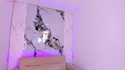 Snapshot of lexianddeker chatting on October 2025 05:53:02 PM Lexi  Derek online show from October 2025 05:53:02 PM