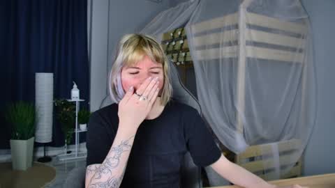 Snapshot of lexiwenford chatting on May 2026 02:29:02 AM Lexi Wenford NO NUDE GODDESS online show from May 2026 02:29:02 AM
