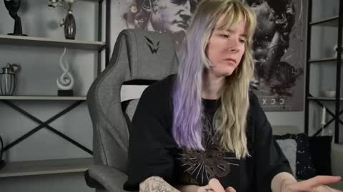 Snapshot of lexiwenford chatting on May 2026 02:51:02 AM Lexi Wenford NO NUDE GODDESS online show from May 2026 02:51:02 AM