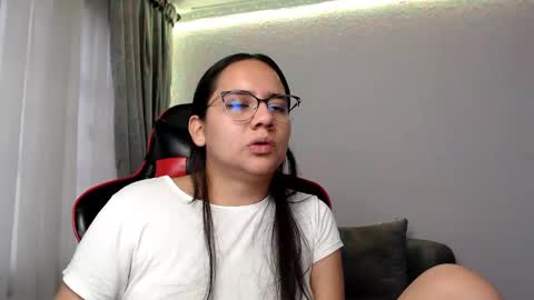 Snapshot of lexydavis chatting on December 2024 08:50:01 PM Lexy Davis online show from December 2024 08:50:01 PM