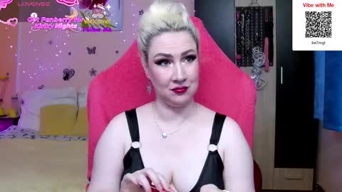 Lexy online show from November 2025 03:45:01 PM