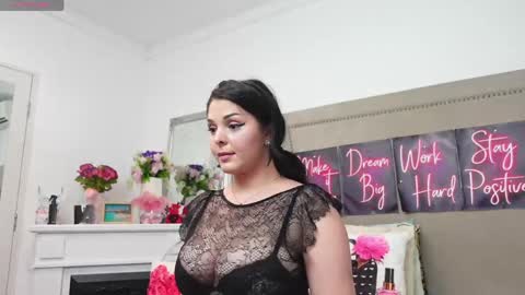 Snapshot of lexyrene chatting on June 2026 11:38:01 AM Adina online show from June 2026 11:38:01 AM