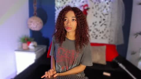 lexyskye online show from December 2025 11:08:02 AM