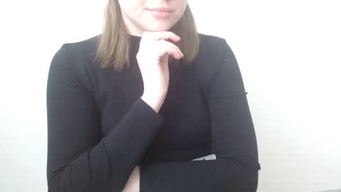 Snapshot of leyla_le chatting on April 2026 07:22:01 AM Leyla online show from April 2026 07:22:01 AM