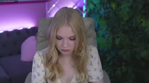 Snapshot of leylareed chatting on July 2026 06:27:02 AM Layla online show from July 2026 06:27:02 AM