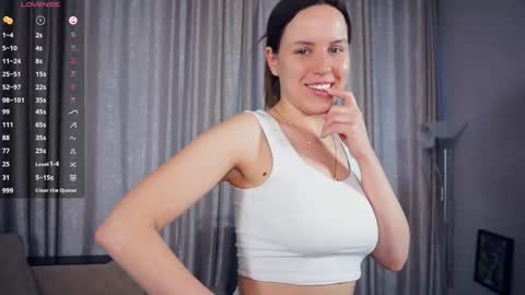 Adeline Di or just cute girl3 online show from December 2025 07:06:01 AM