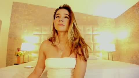 Snapshot of lezy_ chatting on February 2026 07:42:02 PM LEZY online show from February 2026 07:42:02 PM