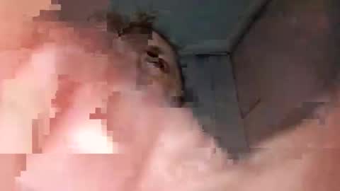 Snapshot of lhg1975 chatting on November 2025 08:10:01 PM lhg1975 online show from November 2025 08:10:01 PM