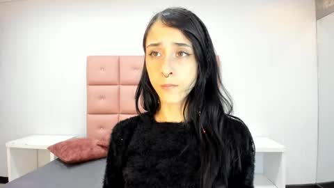 lhiamfitt online show from December 2024 06:22:01 PM