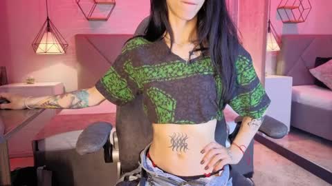 Snapshot of lhiamfitt10 chatting on April 2026 01:31:01 PM lhiam online show from April 2026 01:31:01 PM