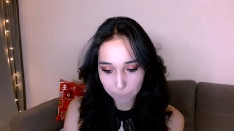 Snapshot of li_noen chatting on January 2025 01:37:02 AM Li  online show from January 2025 01:37:02 AM