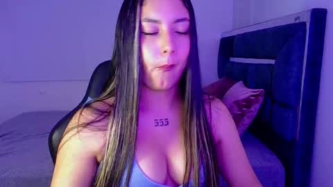 Lia  online show from October 2025 11:45:02 PM