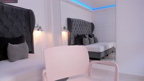 Snapshot of lia_cat__ chatting on December 2025 05:20:01 PM lia_cat__ online show from December 2025 05:20:01 PM