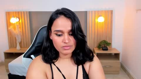 Lia  online show from January 2025 09:39:02 AM