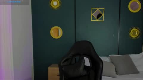 Lia  online show from March 2026 02:52:02 AM