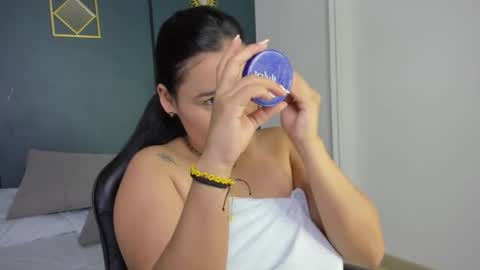 Lia  online show from March 2026 02:28:02 AM