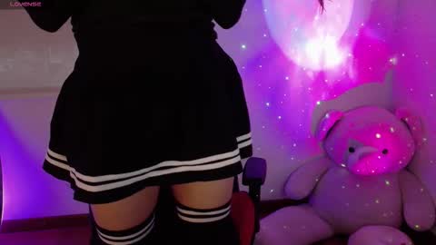 Lia online show from November 2025 10:43:02 PM