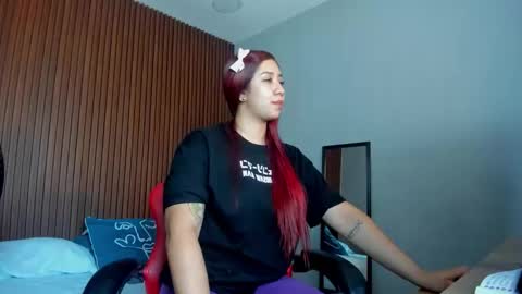 Snapshot of lia_violetta chatting on December 2025 09:10:02 PM lia_violetta online show from December 2025 09:10:02 PM