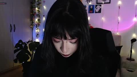 Liaa  online show from April 2026 06:41:01 PM