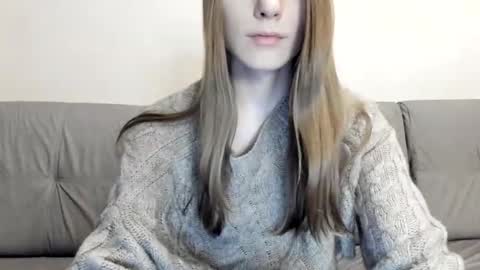 Julia  online show from March 2026 06:14:02 PM