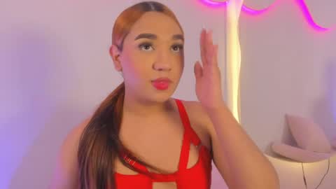 La  online show from April 2026 08:36:02 PM