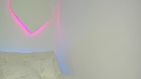 Snapshot of liacampbell__ chatting on May 2026 10:37:01 PM La online show from May 2026 10:37:01 PM